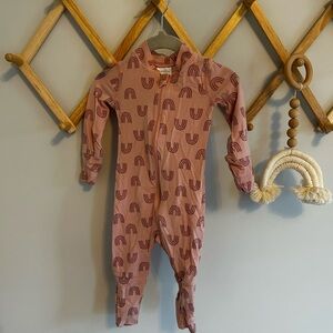 Hanna Andersson Mauve Rainbow Kids Footie